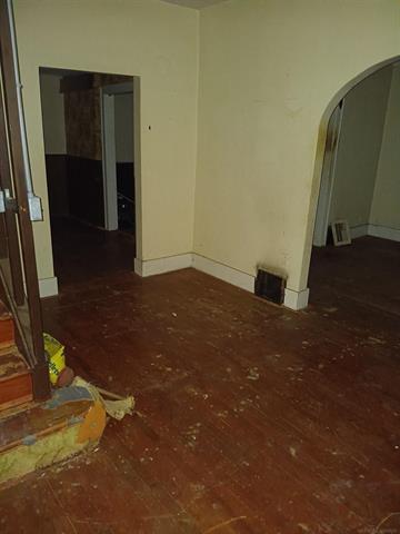 Builiding view five for 6120 Stahelin, Detroit, MI. 48228