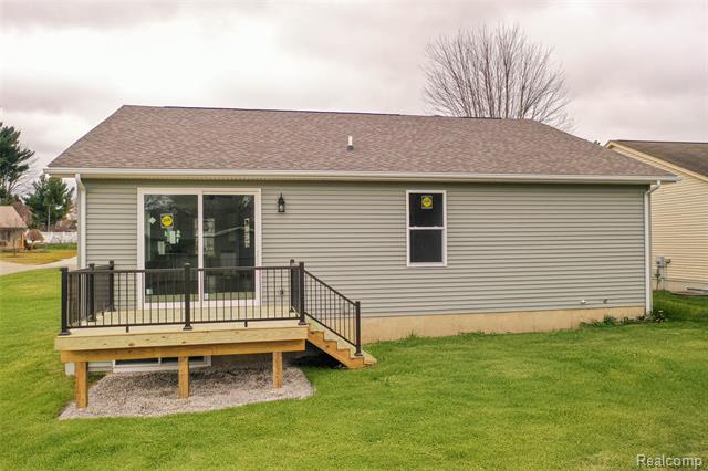 Builiding view thirty one for 188 School House, Imlay City, MI. 48444