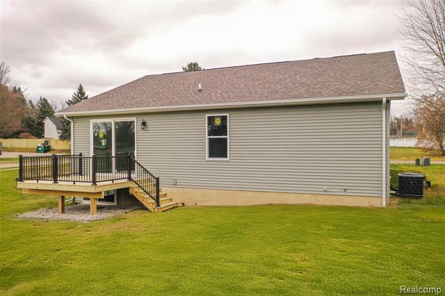 Builiding view thirty three for 188 School House, Imlay City, MI. 48444
