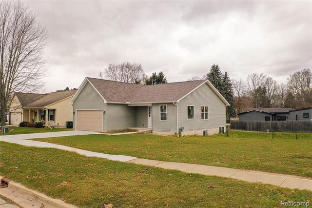 Builiding view twenty nine for 188 School House, Imlay City, MI. 48444