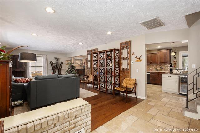 Builiding view eight for 1154 Springwood, Grand Rapids, MI. 49508