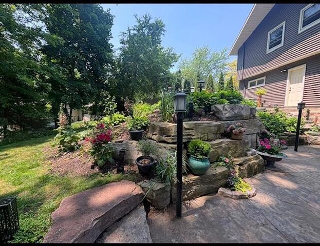 Builiding view forty seven for 1154 Springwood, Grand Rapids, MI. 49508