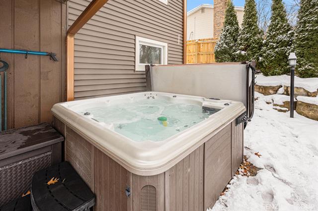 Builiding view forty for 1154 Springwood, Grand Rapids, MI. 49508