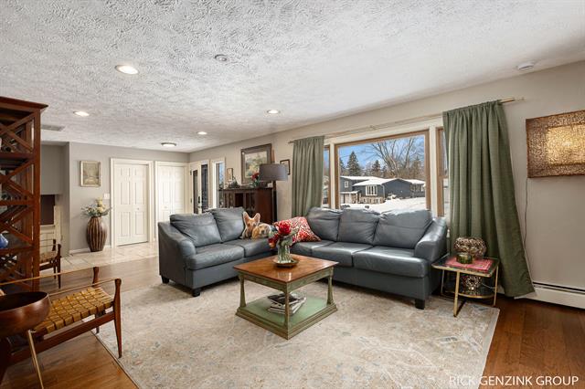 Builiding view six for 1154 Springwood, Grand Rapids, MI. 49508