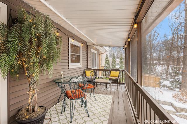 Builiding view sixteen for 1154 Springwood, Grand Rapids, MI. 49508