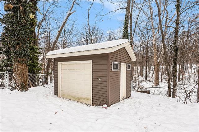 Builiding view thirty seven for 1154 Springwood, Grand Rapids, MI. 49508