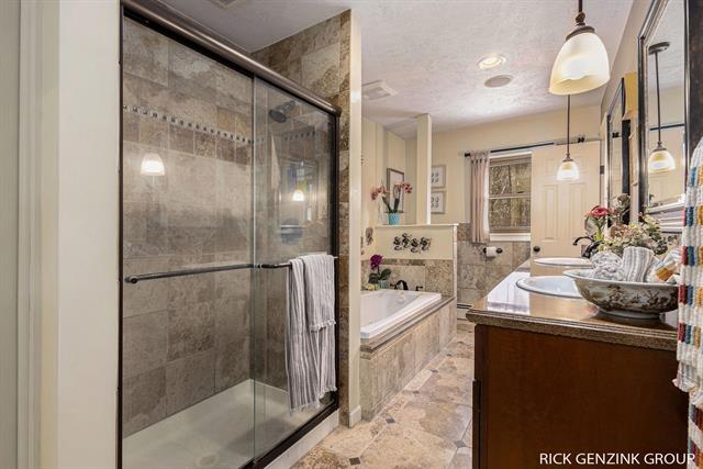 Builiding view twenty five for 1154 Springwood, Grand Rapids, MI. 49508