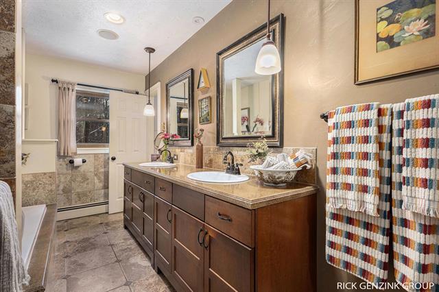 Builiding view twenty six for 1154 Springwood, Grand Rapids, MI. 49508