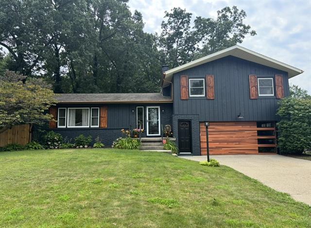 front view for 1154 Springwood Drive Se, Grand Rapids, Mi. 49508