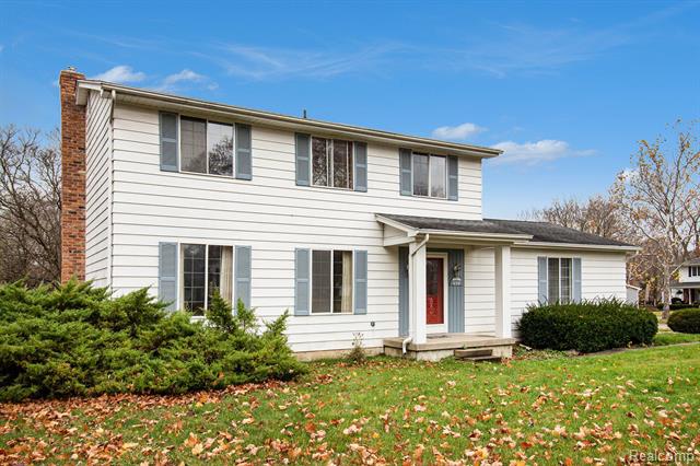 front view for 406 Windmill Point Drive, Flushing, Mi. 48433