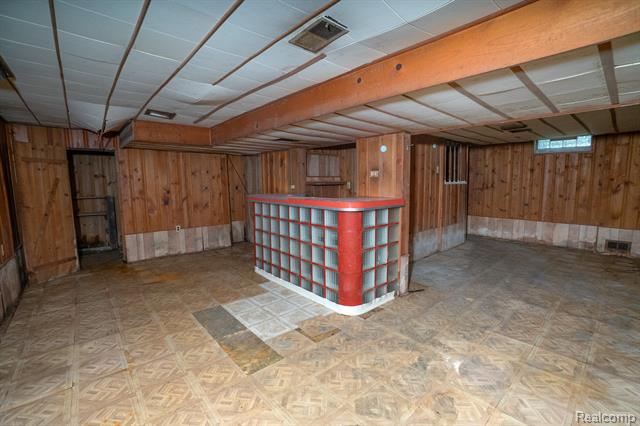 Builiding view twenty three for 20161 Yonka, Detroit, MI. 48234