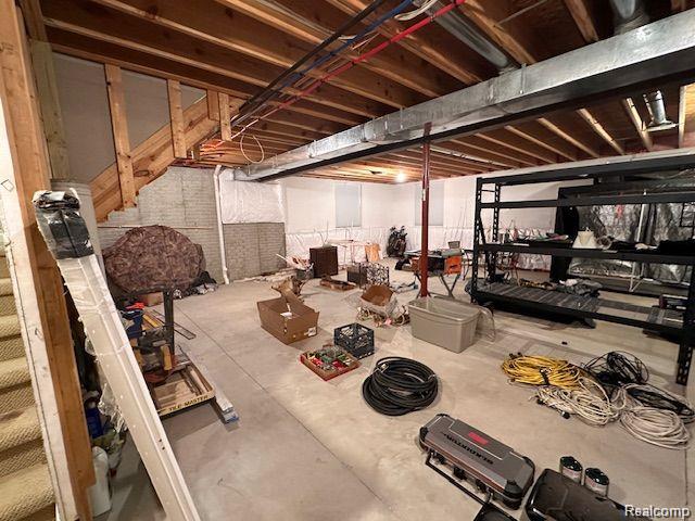 Builiding view nineteen for 3871 Oak, Metamora, MI. 48455