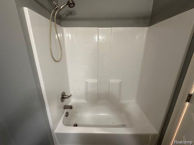 Builiding view thirteen for 3871 Oak, Metamora, MI. 48455