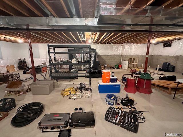 Builiding view twenty one for 3871 Oak, Metamora, MI. 48455