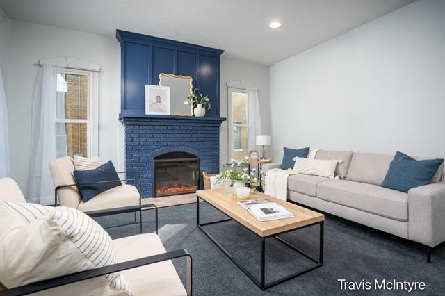 Builiding view four for 2053 Paris, Grand Rapids, MI. 49507