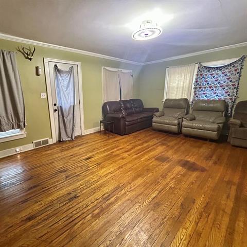 Builiding view five for 219 Ellis, Caro, MI. 48723