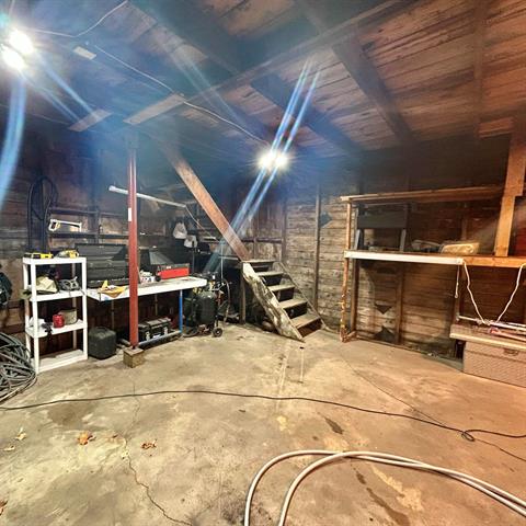 Builiding view thirteen for 219 Ellis, Caro, MI. 48723