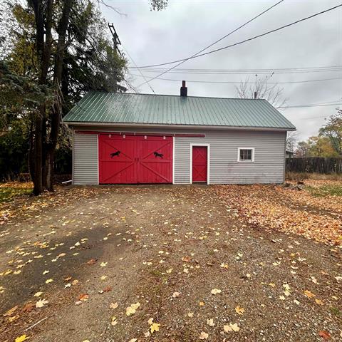 Builiding view twelve for 219 Ellis, Caro, MI. 48723