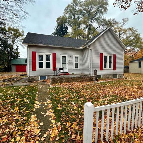 front view for 219 Ellis Street, Caro, Mi. 48723