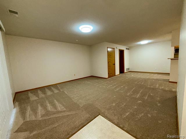 Builiding view two for 314 Marigold, Westland, MI. 48185