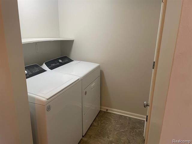 Builiding view eighteen for 22264 Abbey, Dearborn, MI. 48124