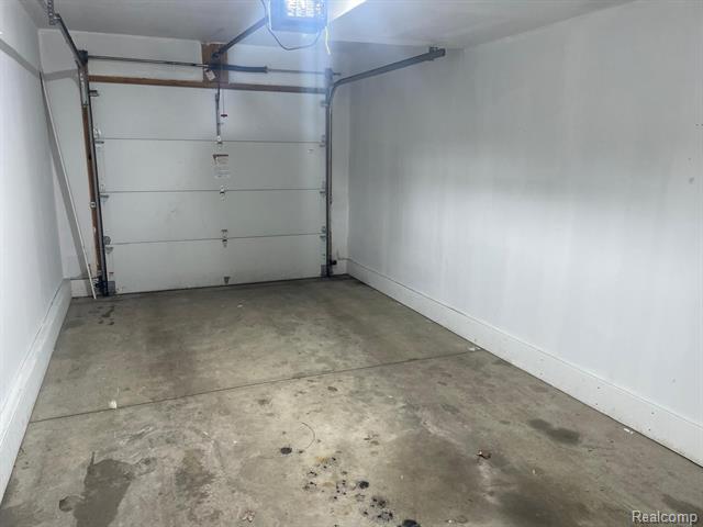 Builiding view nineteen for 22264 Abbey, Dearborn, MI. 48124