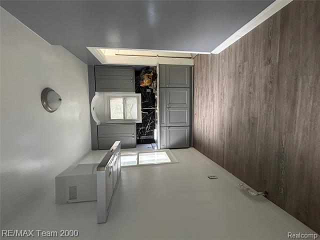 Builiding view eight for 9961 Rutland, Detroit, MI. 48227