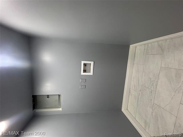 Builiding view eighteen for 9961 Rutland, Detroit, MI. 48227