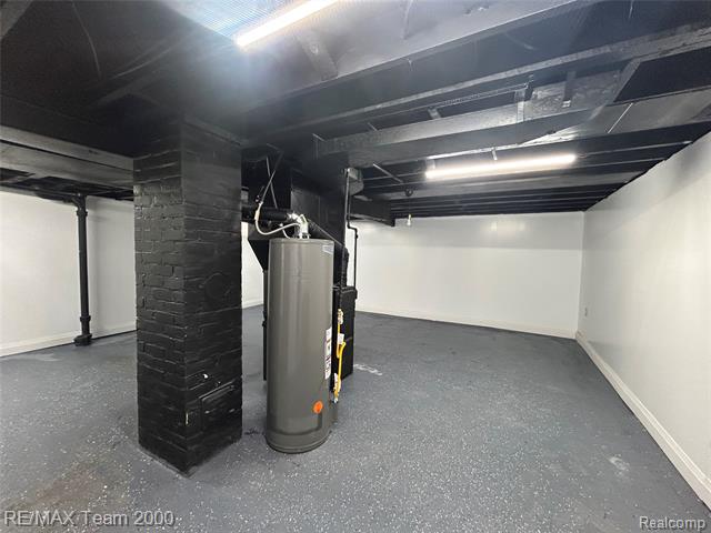 Builiding view nineteen for 9961 Rutland, Detroit, MI. 48227