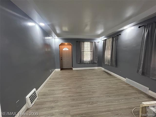 Builiding view seven for 9961 Rutland, Detroit, MI. 48227