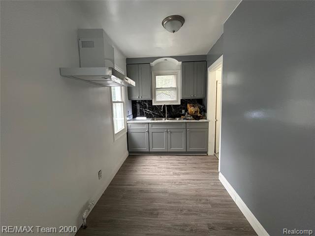 Builiding view ten for 9961 Rutland, Detroit, MI. 48227