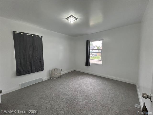 Builiding view twelve for 9961 Rutland, Detroit, MI. 48227