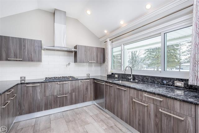 Builiding view sixteen for 6026 Via Toscana Street, Troy, MI. 48085