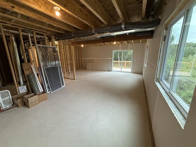 Builiding view fourteen for 1860 Kreft, Grand Rapids, MI. 49525