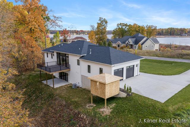 Builiding view seventy eight for 9465 Wabasis Pointe, Greenville, MI. 48838