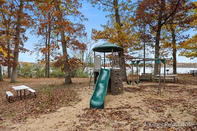 Builiding view sixty eight for 9465 Wabasis Pointe, Greenville, MI. 48838