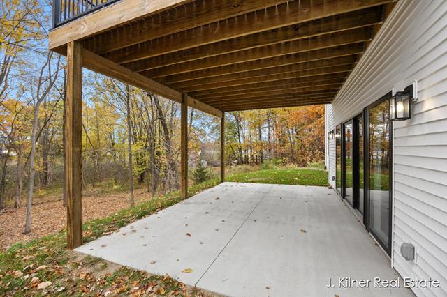 Builiding view sixty four for 9465 Wabasis Pointe, Greenville, MI. 48838