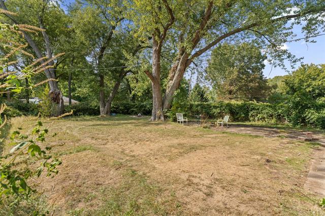 Builiding view twenty one for 68078 Shirley, Edwardsburg, MI. 49112