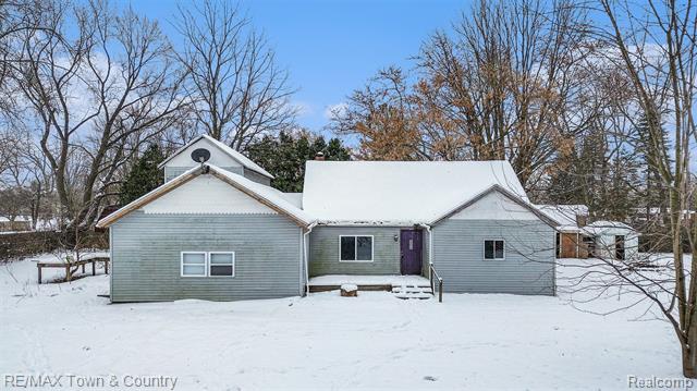 Builiding view twenty five for 1101 Nutana, Mount Morris, MI. 48458