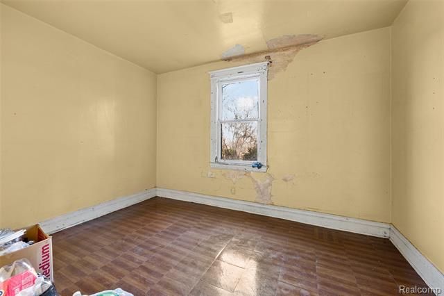 Builiding view seventeen for 2445 Concord, Detroit, MI. 48207