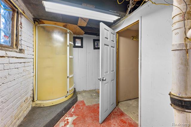 Builiding view thirty for 2445 Concord, Detroit, MI. 48207