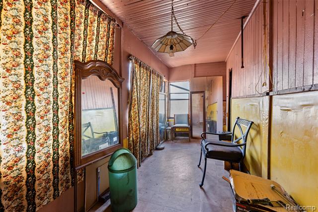 Builiding view twenty eight for 2445 Concord, Detroit, MI. 48207