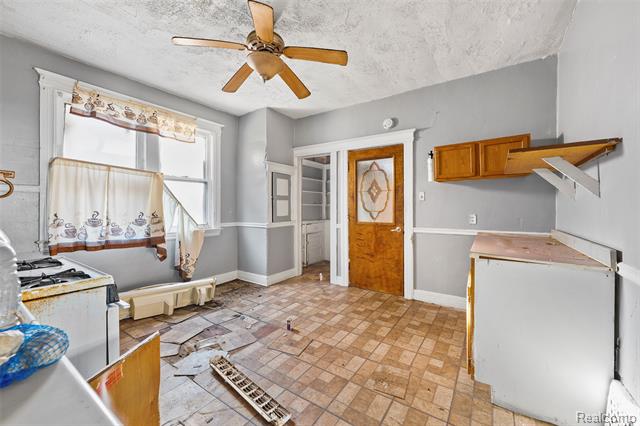 Builiding view twenty five for 2445 Concord, Detroit, MI. 48207