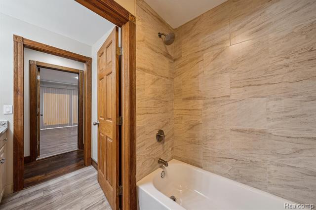 Builiding view eighteen for 8270 Mcclements, Brighton, MI. 48114