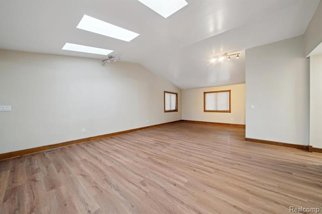 Builiding view sixteen for 8270 Mcclements, Brighton, MI. 48114