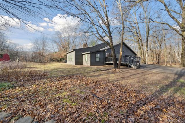 Builiding view twenty for 8270 Mcclements, Brighton, MI. 48114