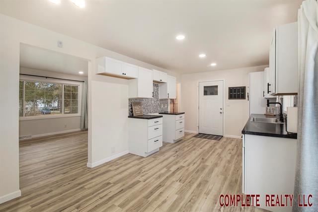 Builiding view twelve for 6096 Gale, Davison, MI. 48423