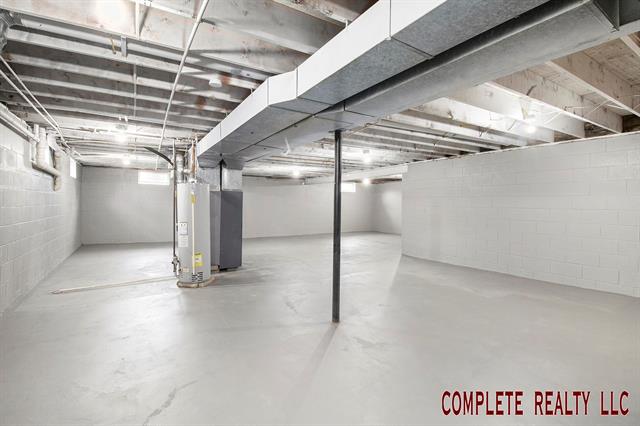 Builiding view twenty eight for 6096 Gale, Davison, MI. 48423