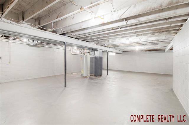 Builiding view twenty seven for 6096 Gale, Davison, MI. 48423