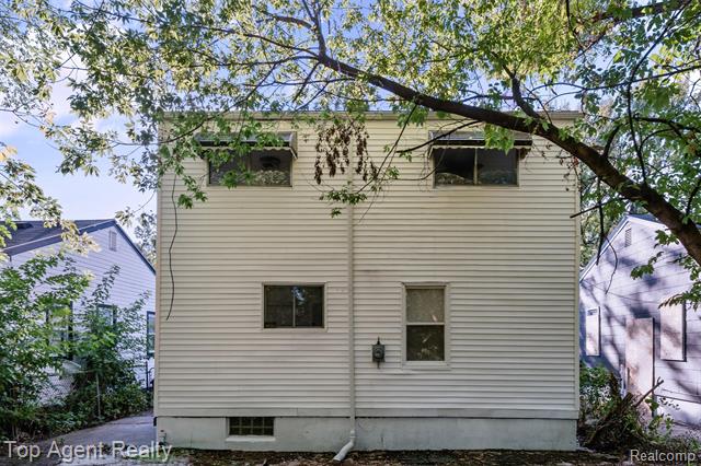 Builiding view twenty two for 19780 Oakfield, Detroit, MI. 48235